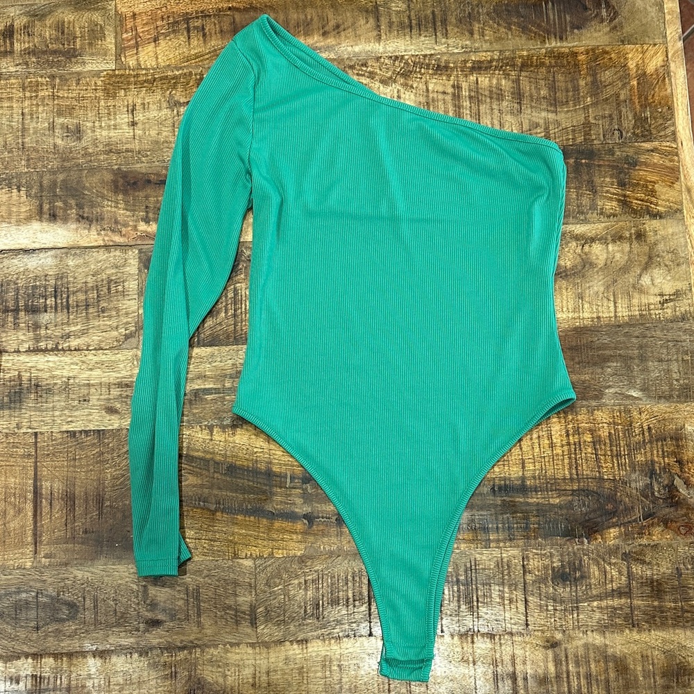 Green One-Shoulder Bodysuit